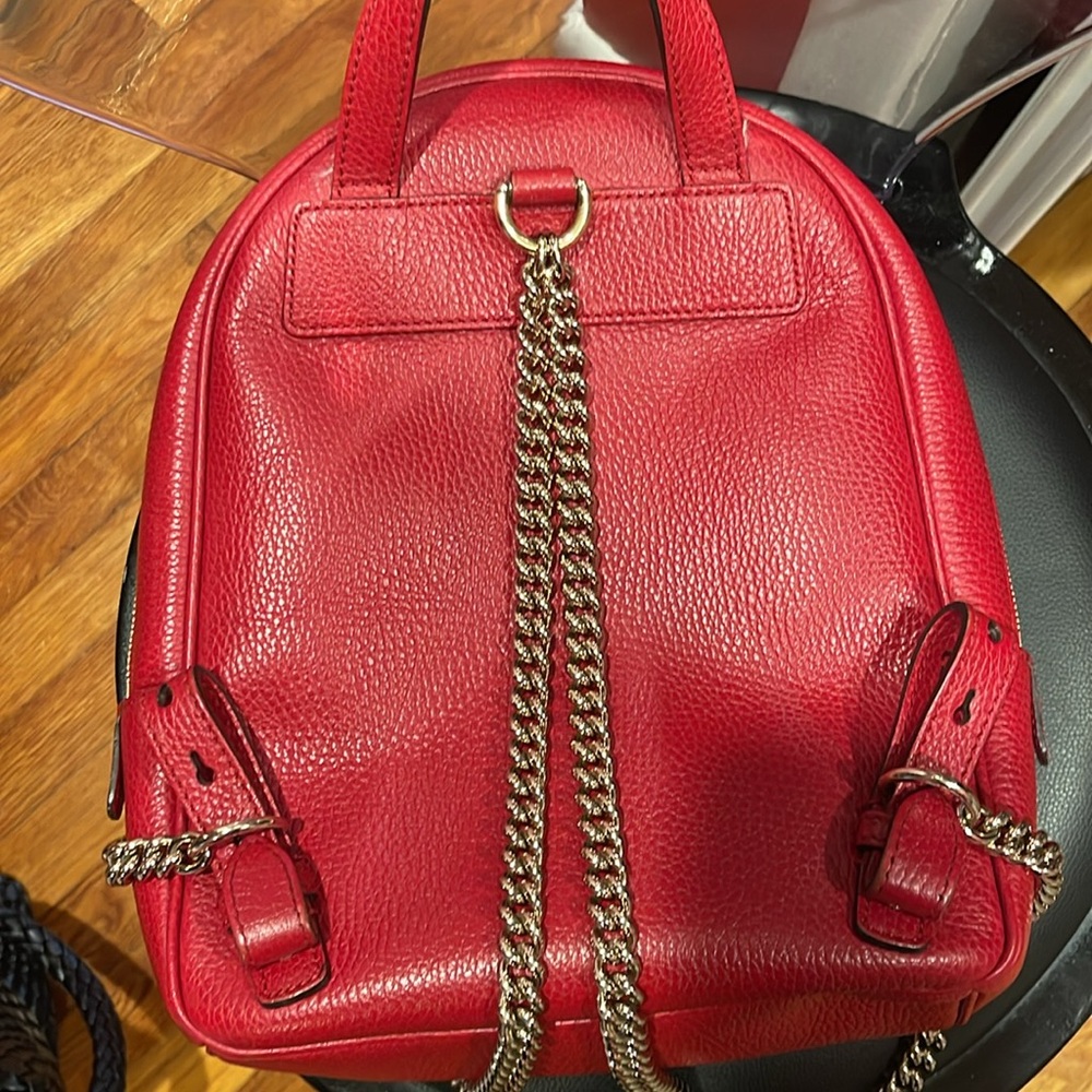 Gucci red leathered back pack / pocket book with gold hardware - Picture 3 of 4